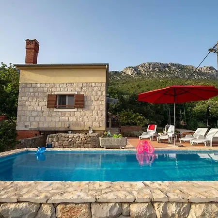 Hill Pool House بيت للعطل Kaštela